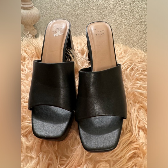 One day platforms - Picture 1 of 4